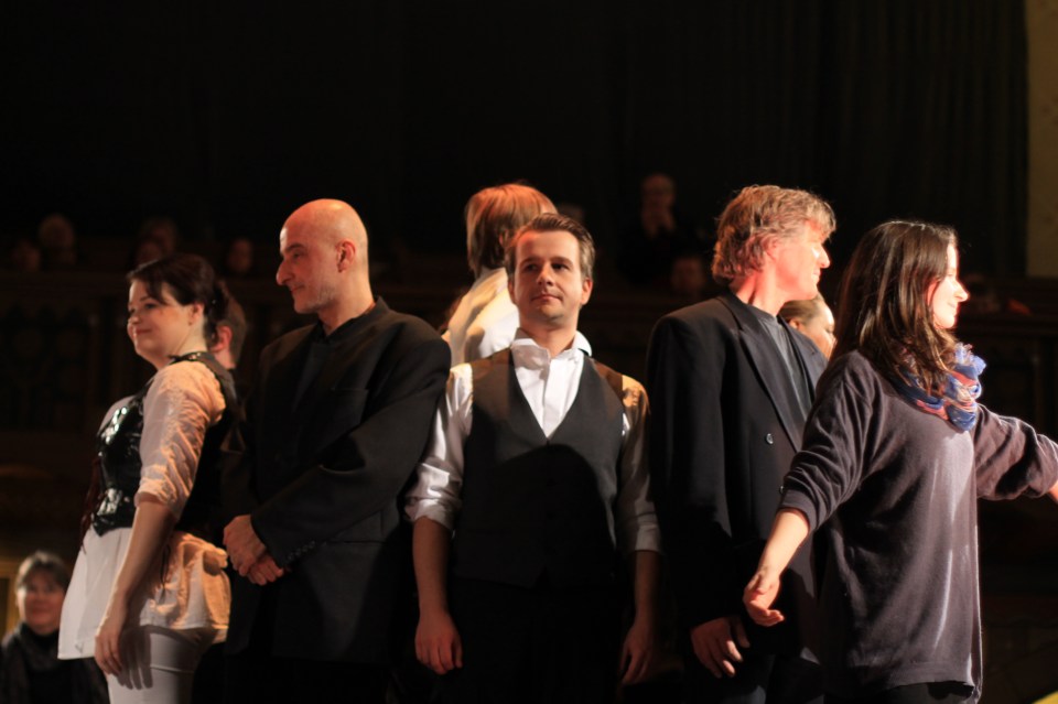 Links im Bild als Engel Sopranistin Friederike Weritz - Mitte als Evangelist - Markus Gruber -Tenor