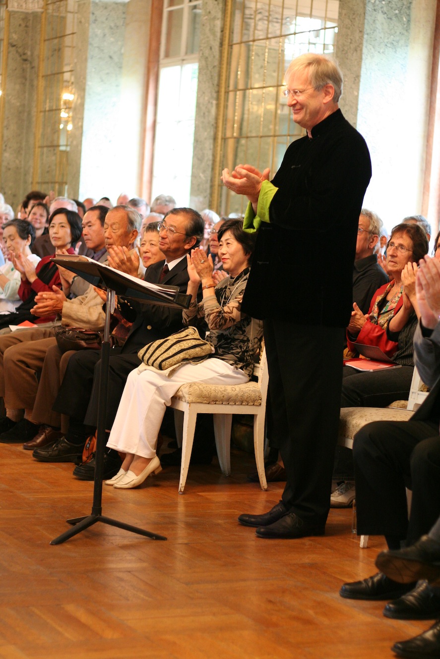 Sir John Eliot Gardiner im Spiegelsaal Schloss Köthen (Germany) beim Köthener Bachfest 2008 am 5.9.2008